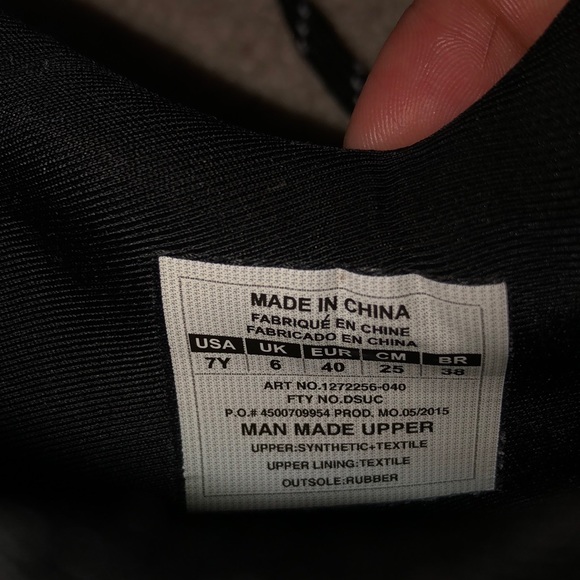 Stephen Curry basketball shoes - Picture 4 of 5